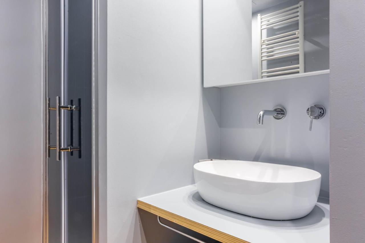 شقة Easylife - Accogliente E Moderno Bilocale In Zona Navigli ميلان المظهر الخارجي الصورة